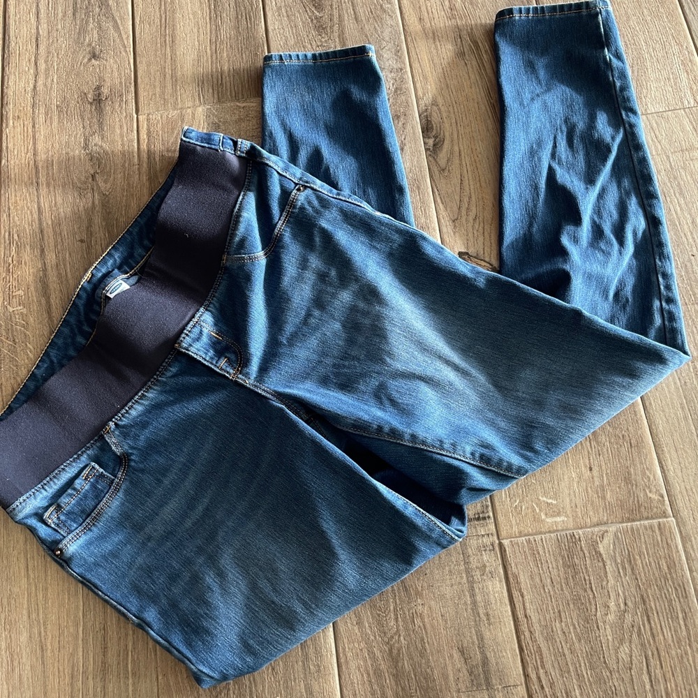 Old Navy Maternity Pants (8)